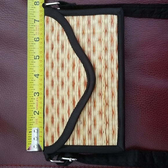 Woven clutch with shoulderstrap - Picture 1 of 7